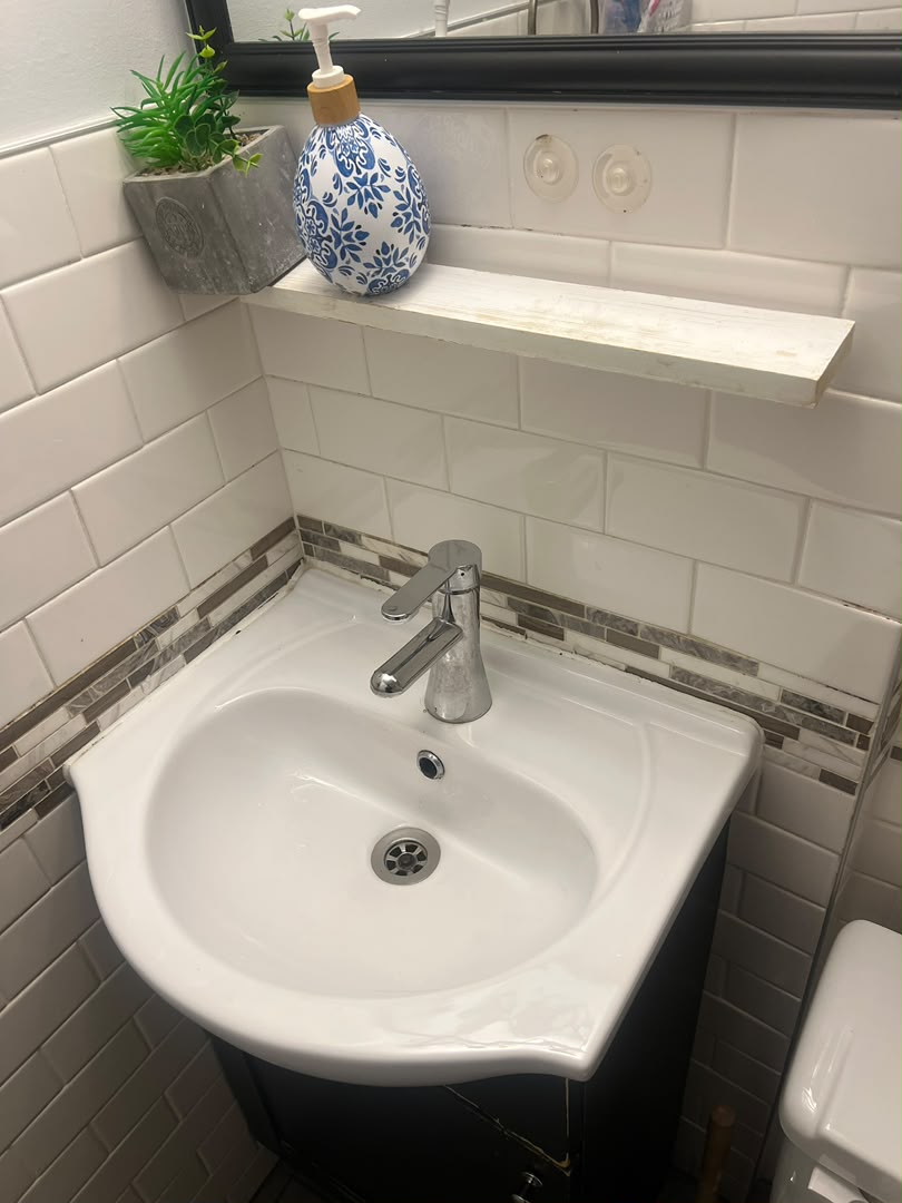 Clean sink and vanity after a CrystalTouch appointment